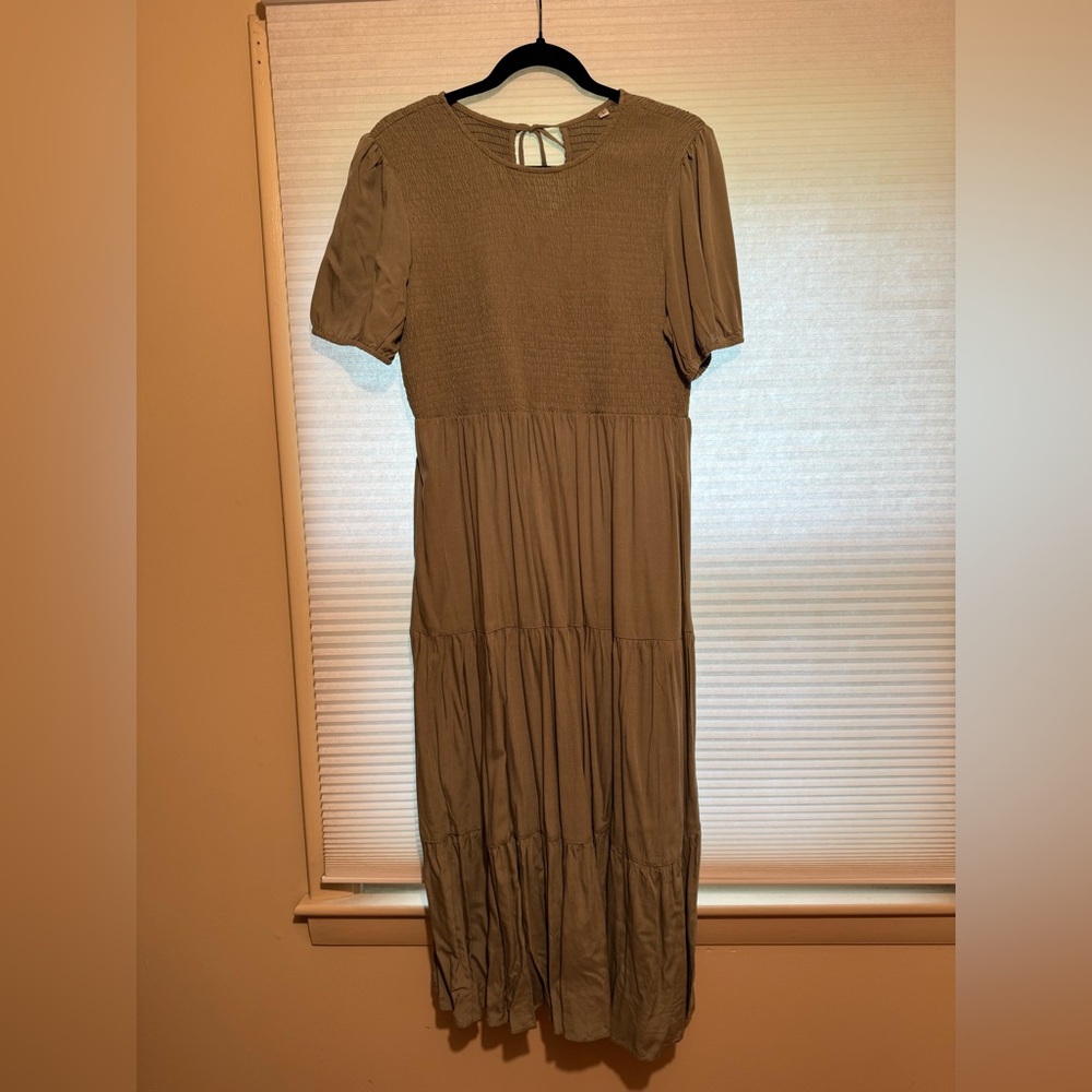 Elegant Olive Green Women's Dress